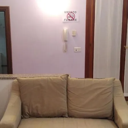Darecco House Apartament *
